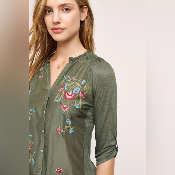 Floral Embroidered Women's Blouse in Olive - Picture 4 of 10